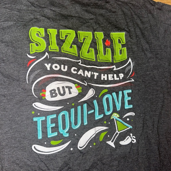 Authentic chilis adult unisex medium gray tshirt! - Picture 2 of 4